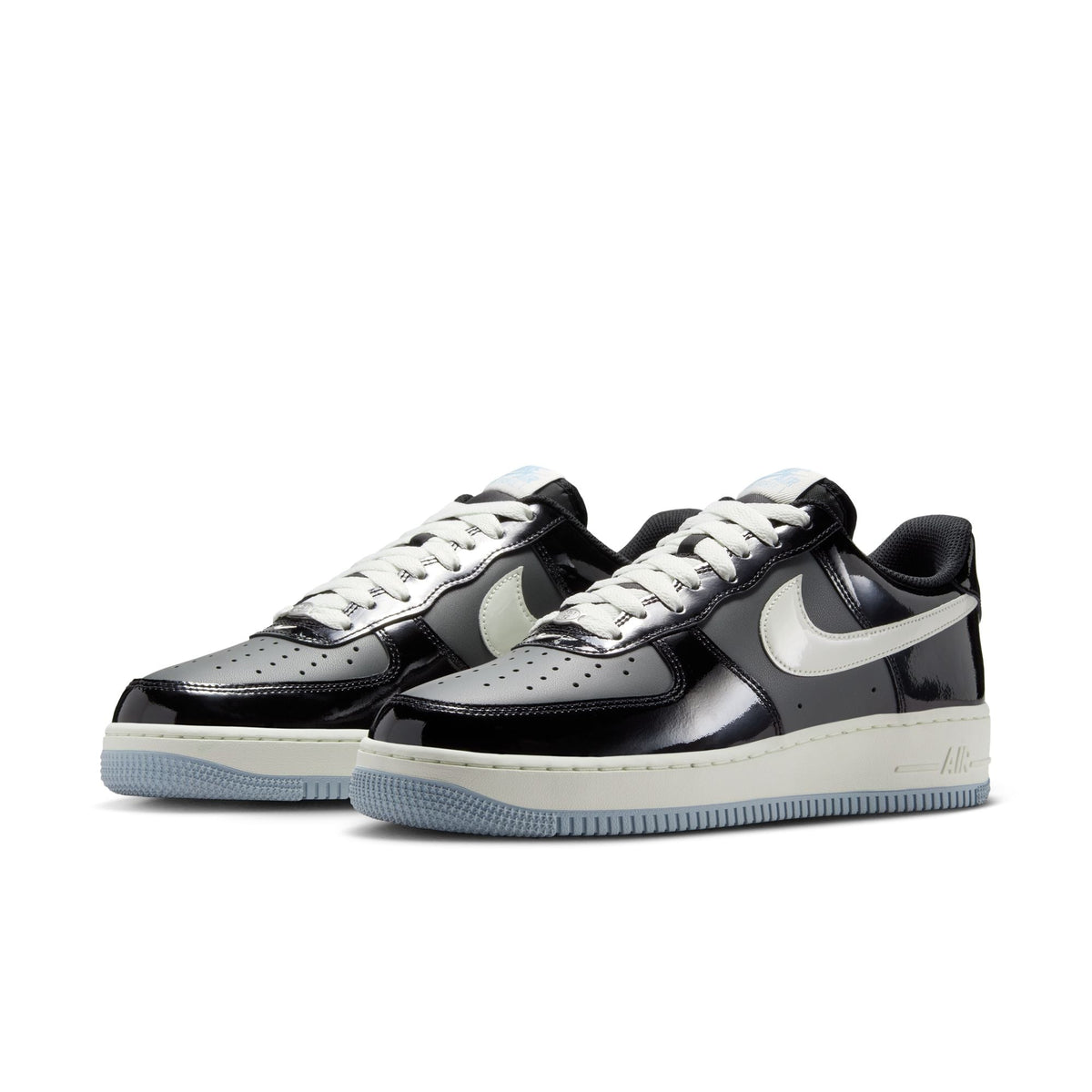 NIKE AIR FORCE 1 07 סניקרס
