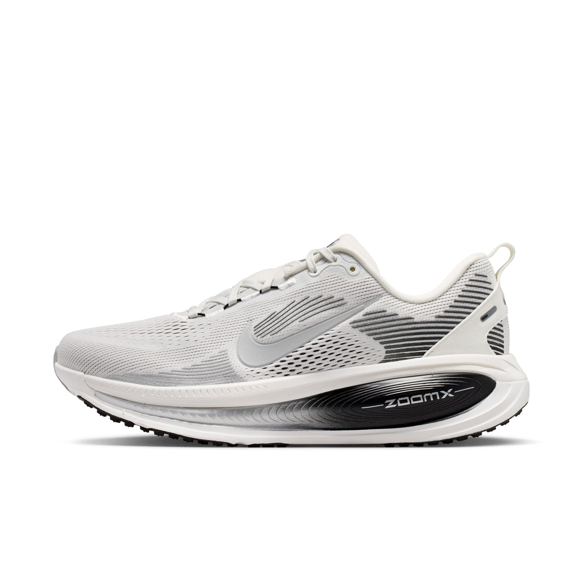 NIKE VOMERO 18 סניקרס