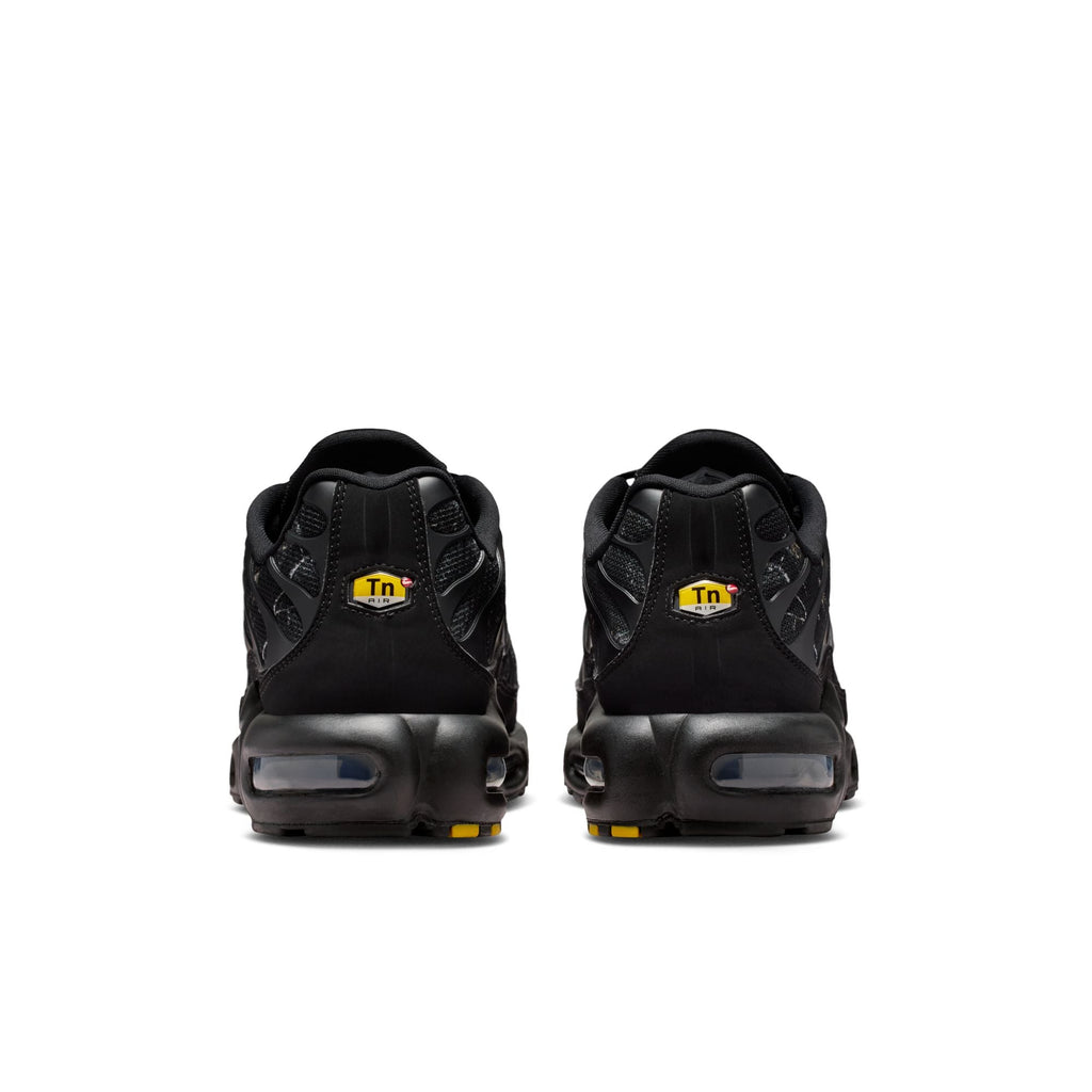 NIKE AIR MAX PLUS סניקרס