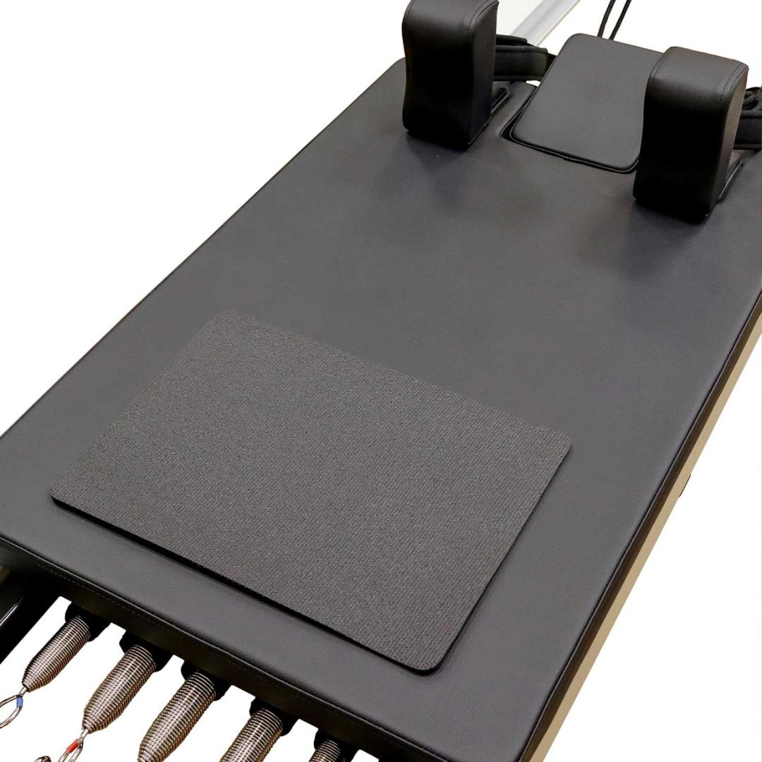 משטח נגד החלקה לפילאטיס Anti-slip mat for Pilates equipment